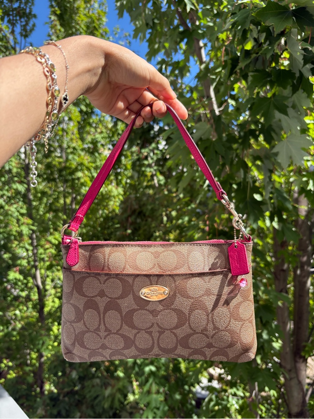 Coach Signature Canvas Pochette with Fuchsia Leather Trim 💗
